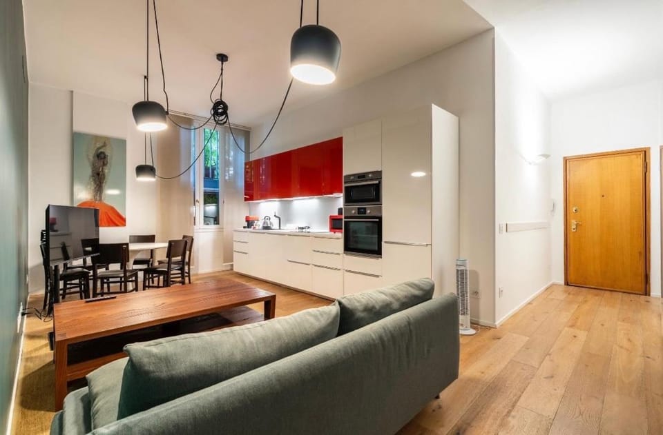 10 minutes from the Duomo - Double Suite Apartment in Milan