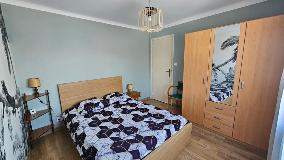 Bed, Bedroom, wardrobe