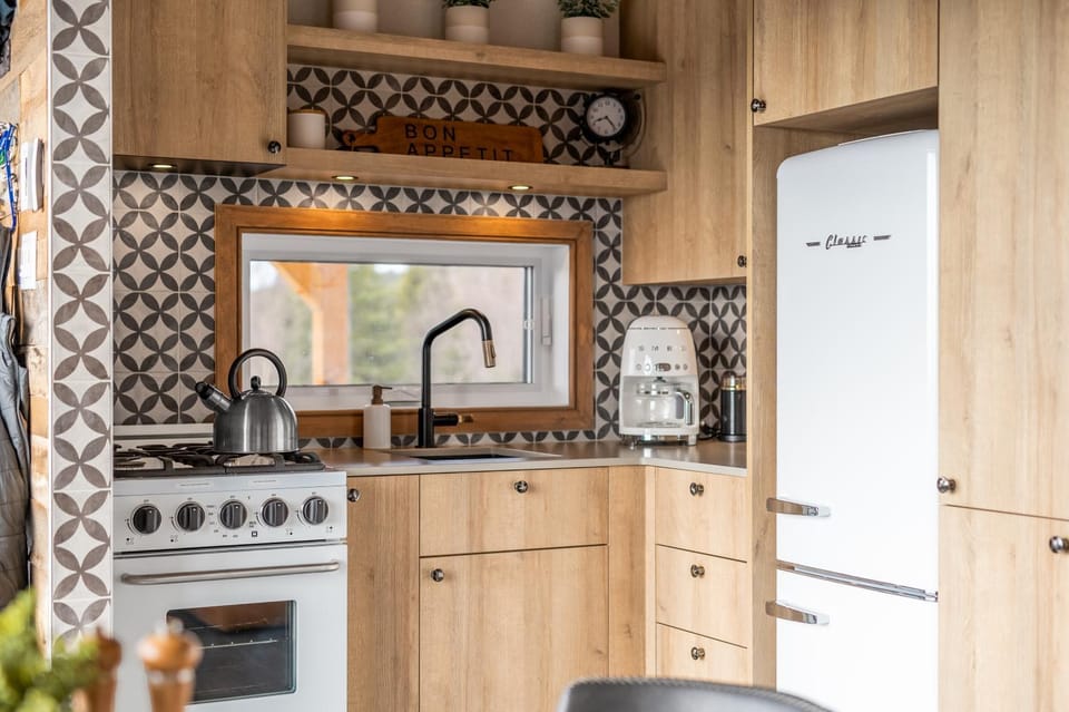 CHAMONIX - Micro Chalet with Panoramic Mountain Views near Québec Chalet in Quebec City