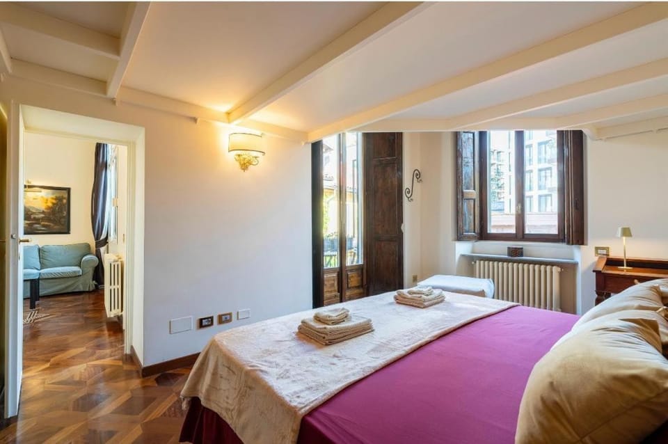 10 minutes from the Duomo - Elegant Maison Apartment in Milan