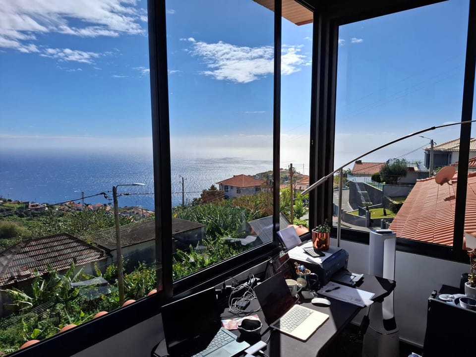 Living room, Sea view