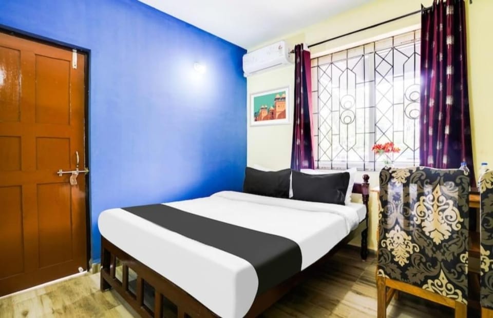 Bed, Photo of the whole room, Bedroom, wardrobe
