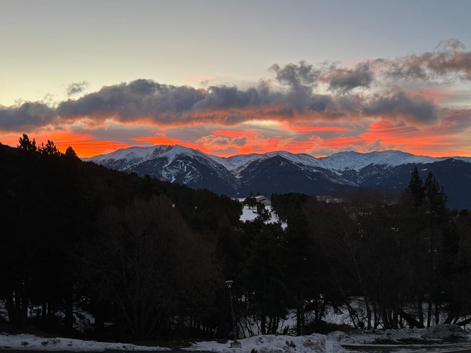 Nearby landmark, Natural landscape, Winter, Mountain view, Sunrise