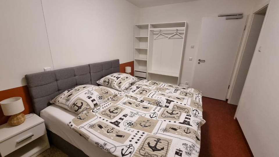 Bed, Photo of the whole room, Bedroom, wardrobe