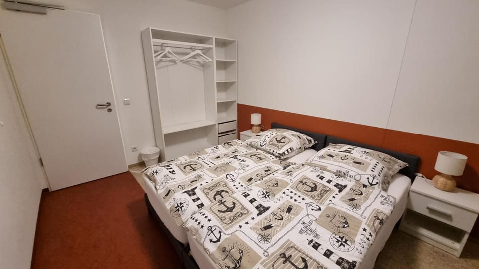 Bed, Photo of the whole room, Bedroom, wardrobe