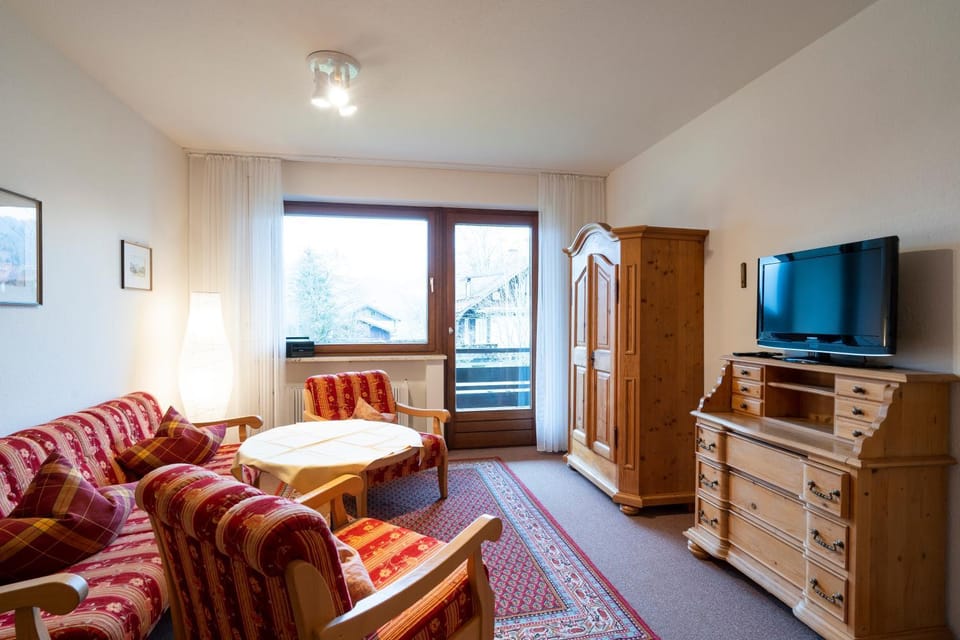 TV and multimedia, Living room, wardrobe