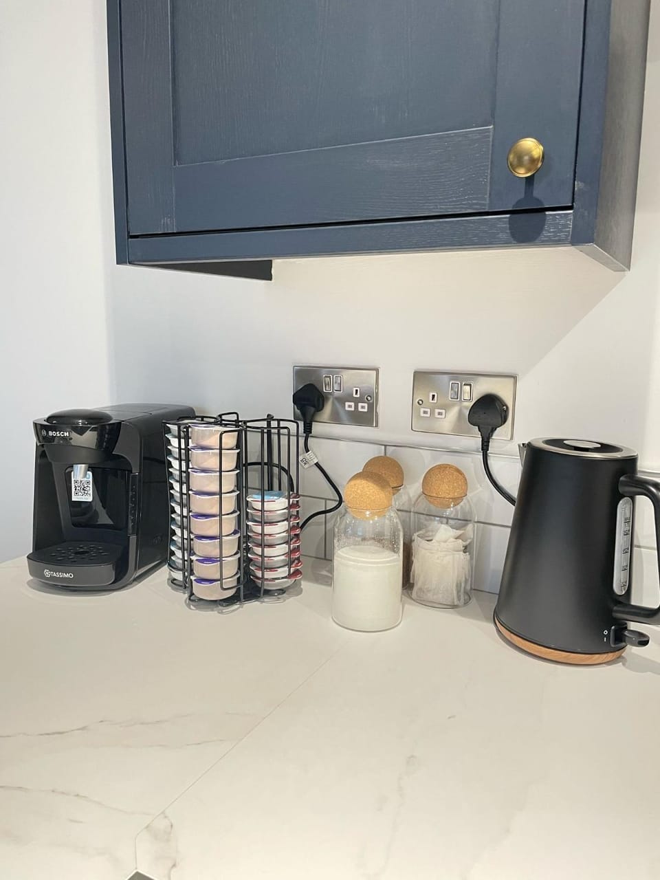 Coffee/tea facilities, Kitchen or kitchenette