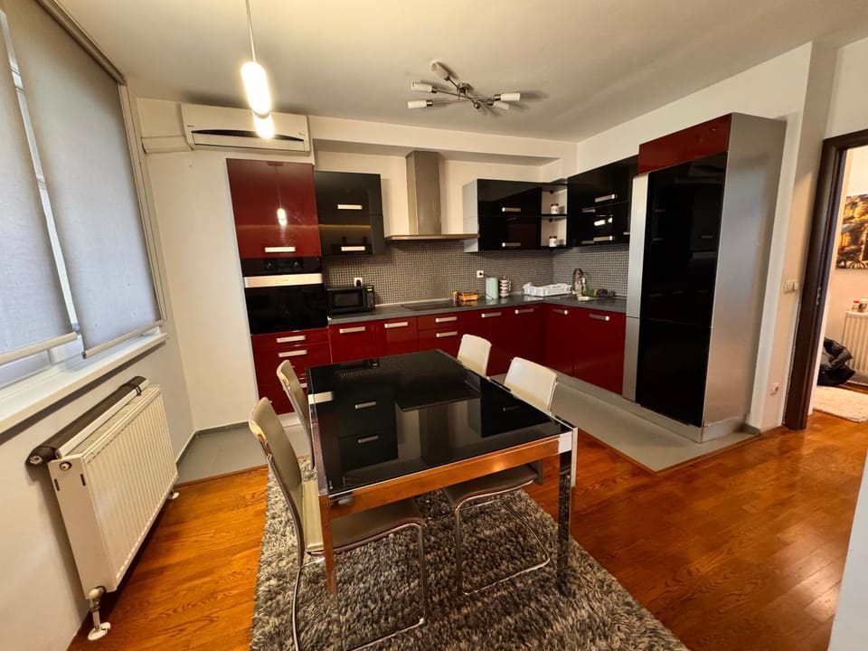 Kitchen or kitchenette, Seating area, Dining area, stove, air conditioner