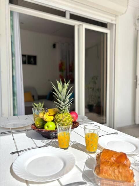 Continental breakfast