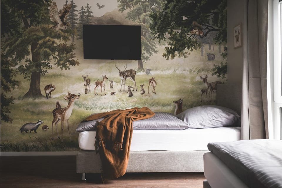 Photo of the whole room, Bedroom