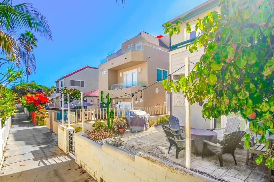 Coastal Haven House in Mission Beach