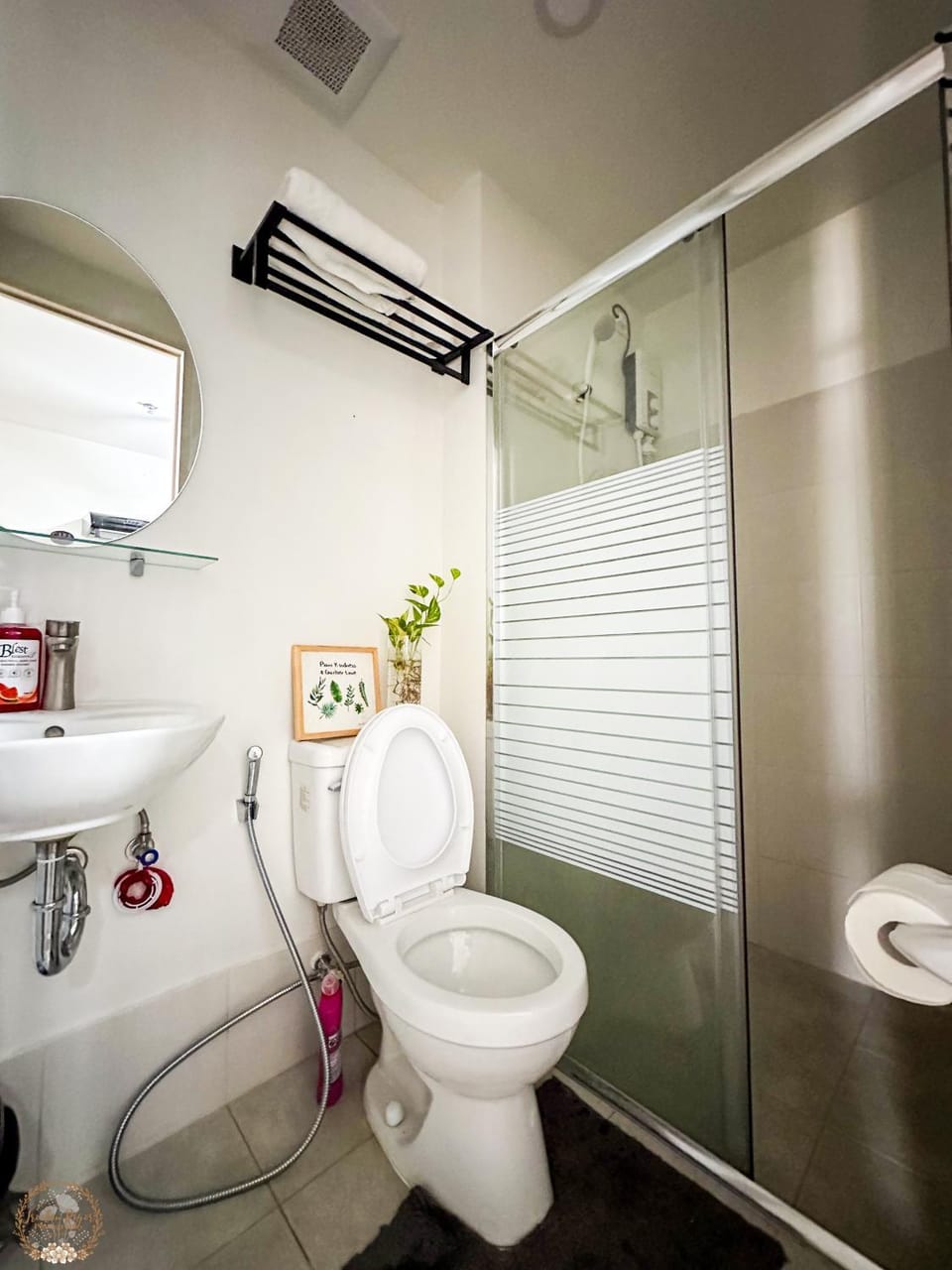 Shower, Toilet, Bathroom