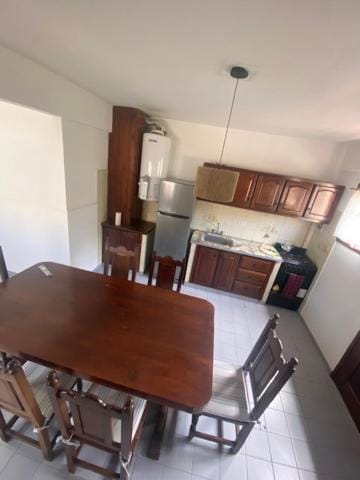 Kitchen or kitchenette, Dining area, oven, pet friendly