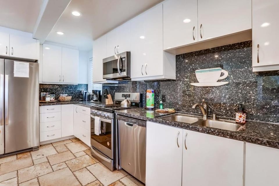 Ocean Breeze 1 House in Mission Beach