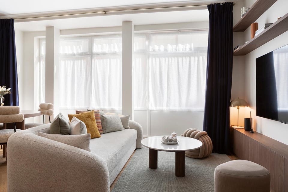 TV and multimedia, Living room, Seating area