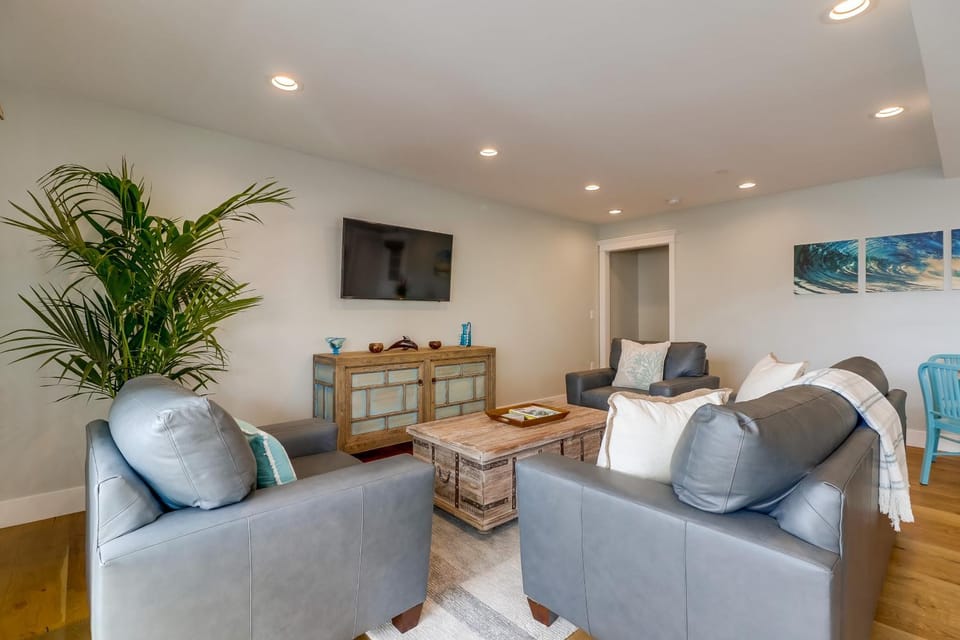 Seaglass Shores House in Mission Beach