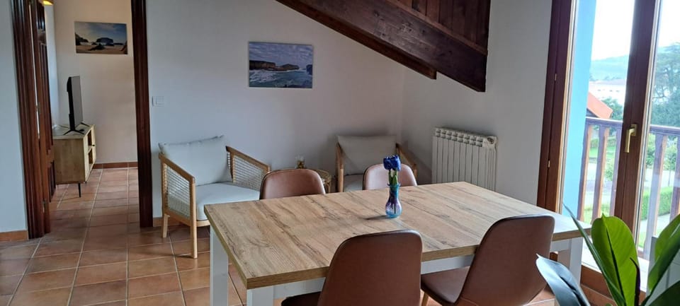 Precioso Ático con Vistas en El Capricho de Colombres, Asturias Apartment in Cantabria