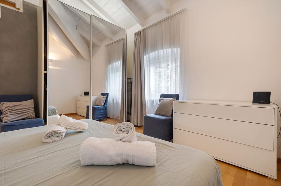 Living room, Bedroom