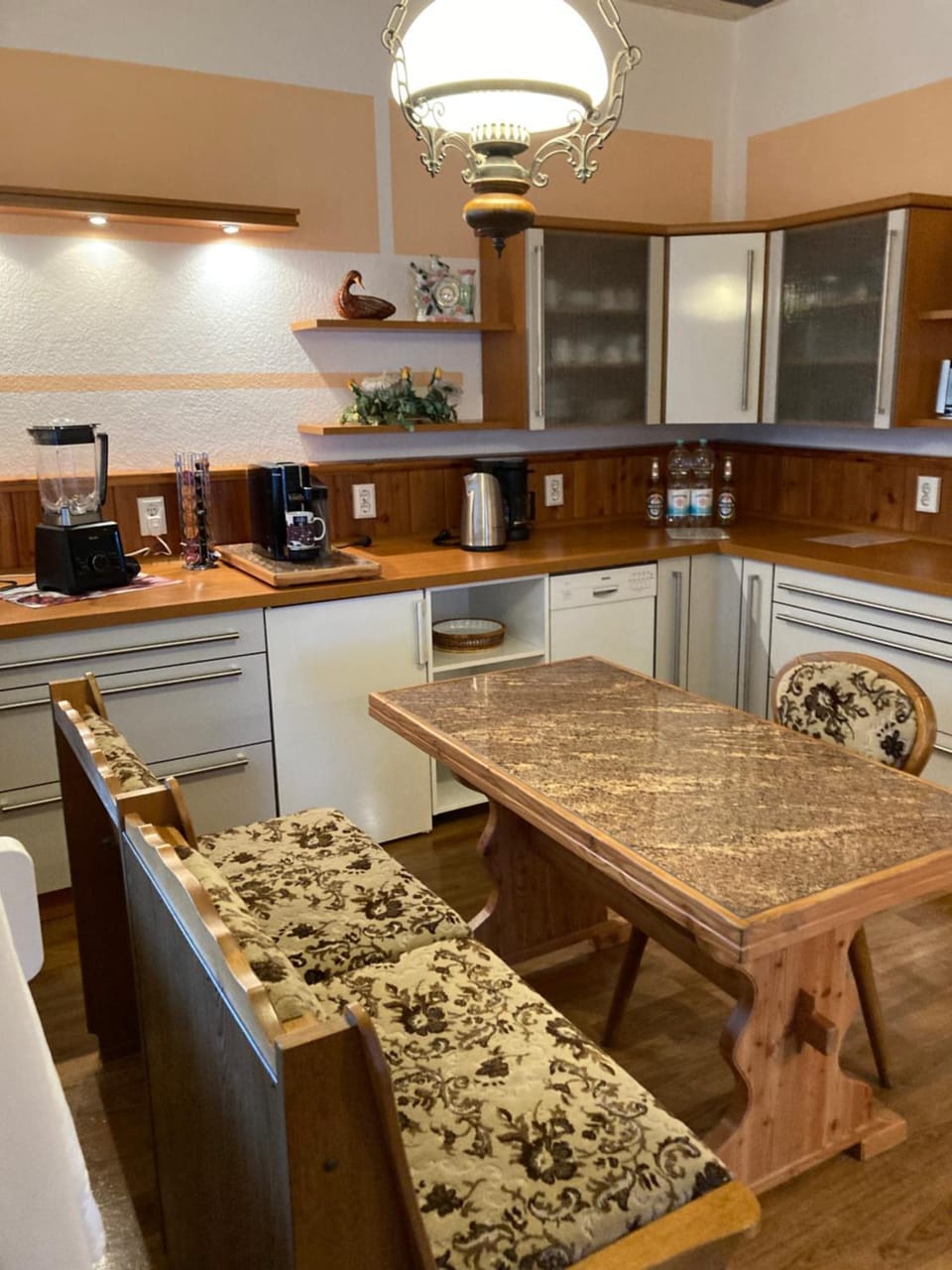 Dining area, dishwasher