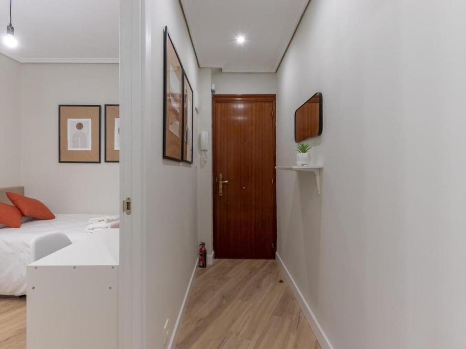 Bed, Lobby or reception, Bedroom