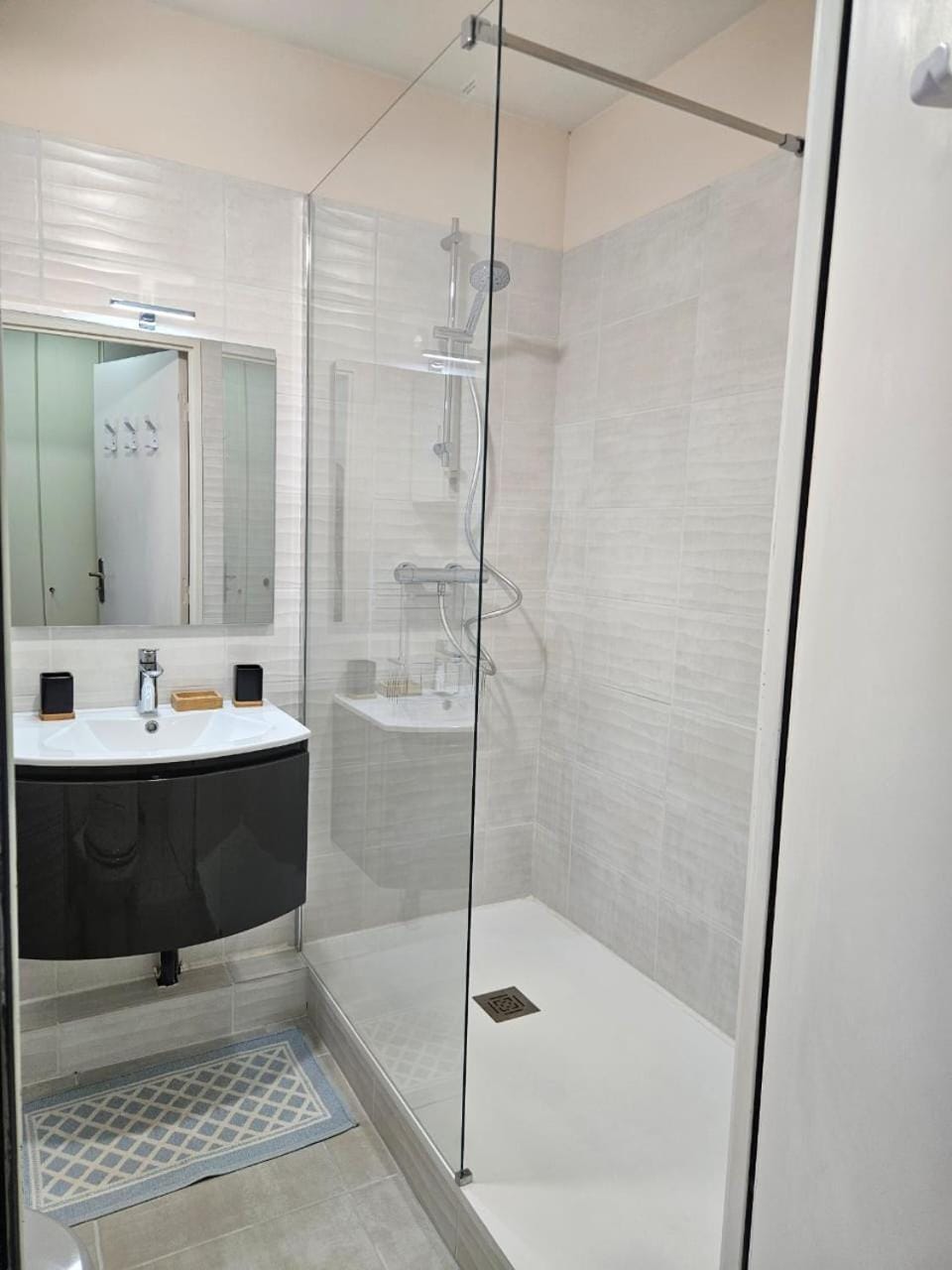 Studio lumineux Apartment in Cavalaire-sur-Mer