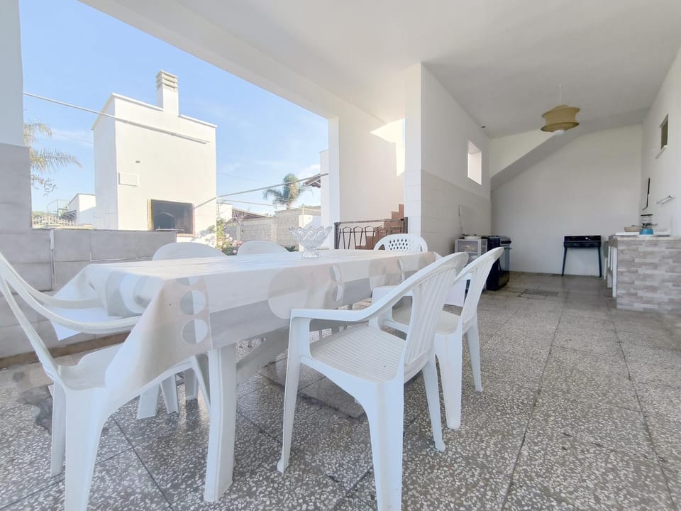 Solarium, Living room, Location