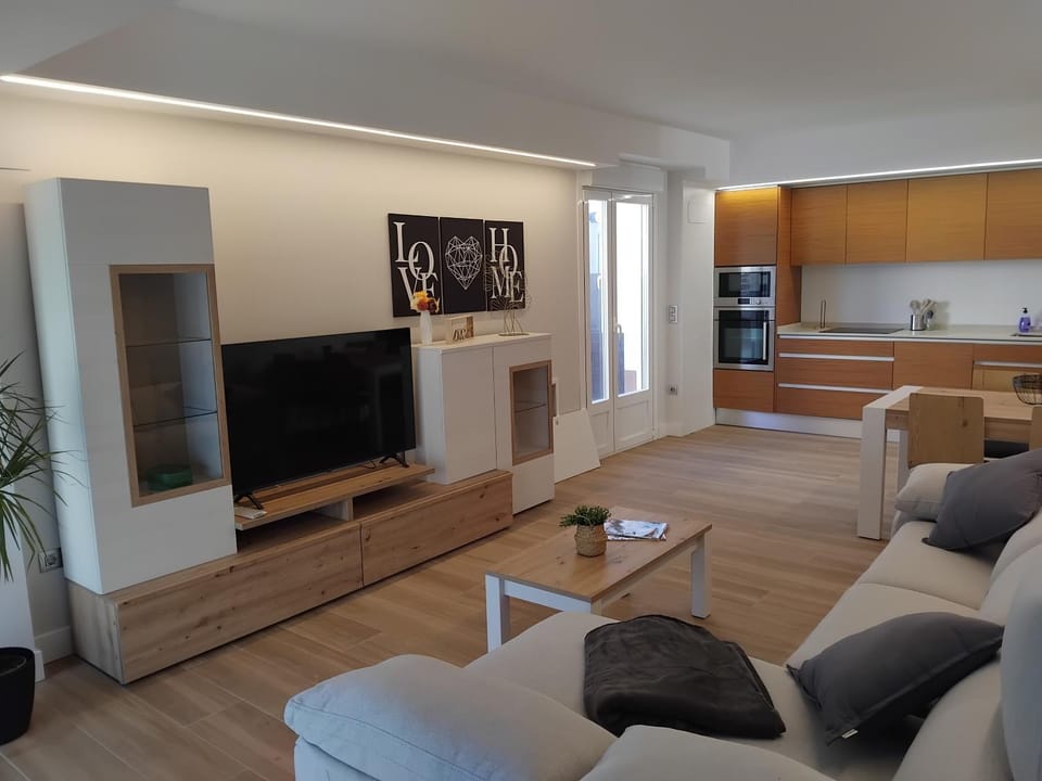 TV and multimedia, Seating area