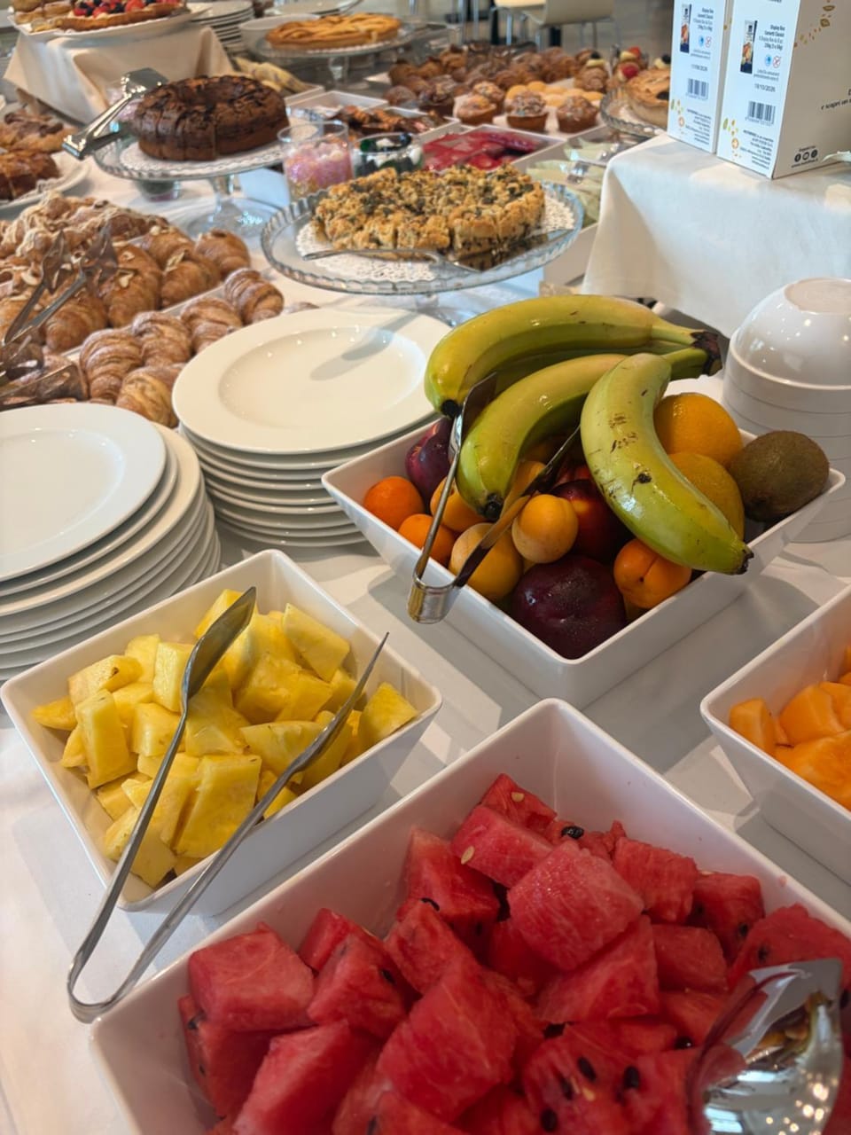 Food and drinks, Food, Breakfast, Continental breakfast, Buffet breakfast, Buffet breakfast