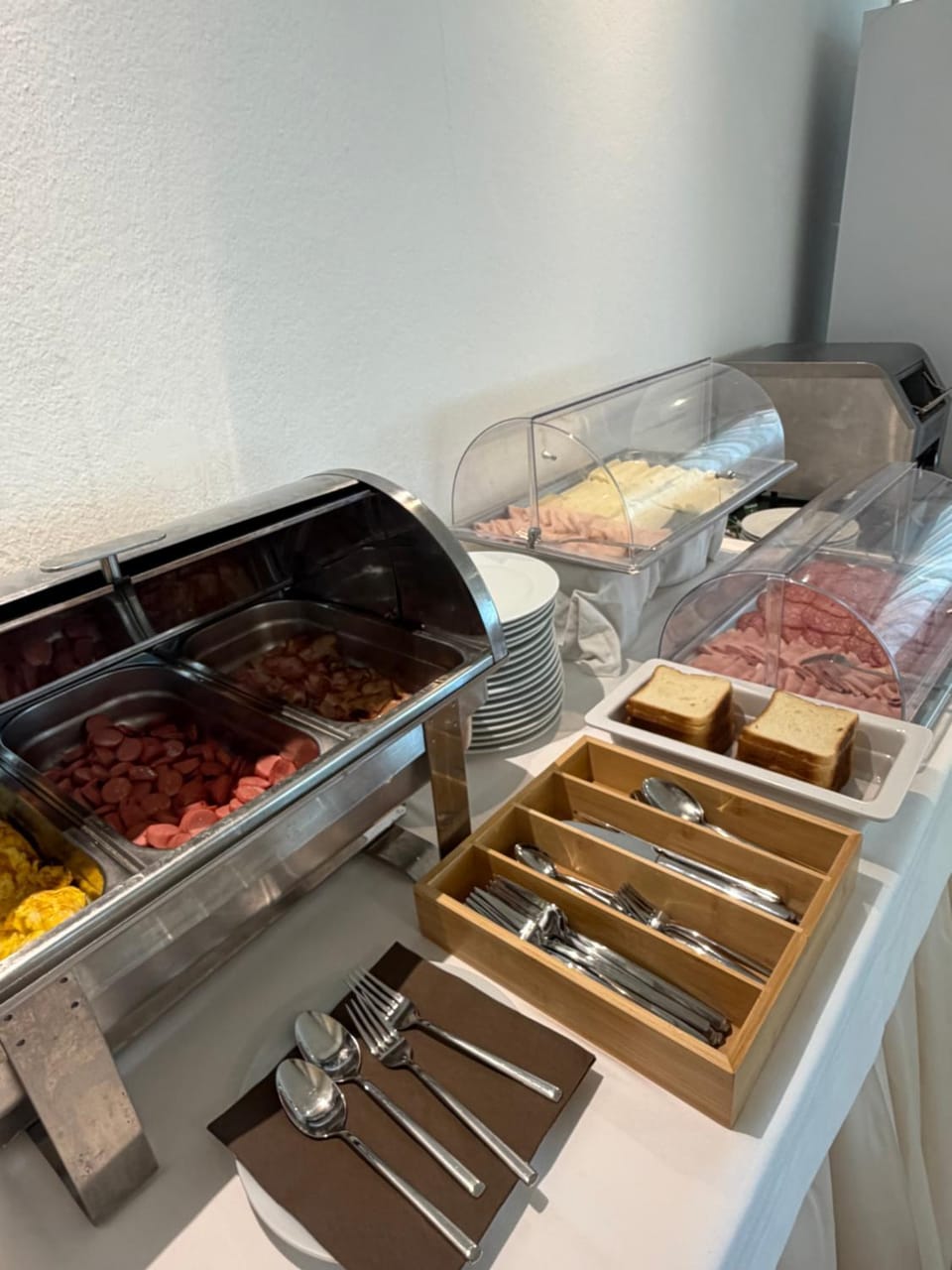 Food and drinks, Food, Breakfast, Breakfast, Continental breakfast, Continental breakfast, Buffet breakfast, Buffet breakfast, Italian breakfast, Italian breakfast, English/Irish breakfast, English/Irish breakfast, American breakfast, American breakfast