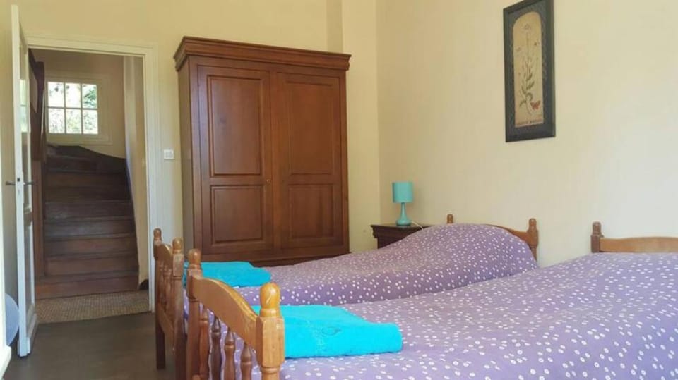 Bed, Bedroom, wardrobe