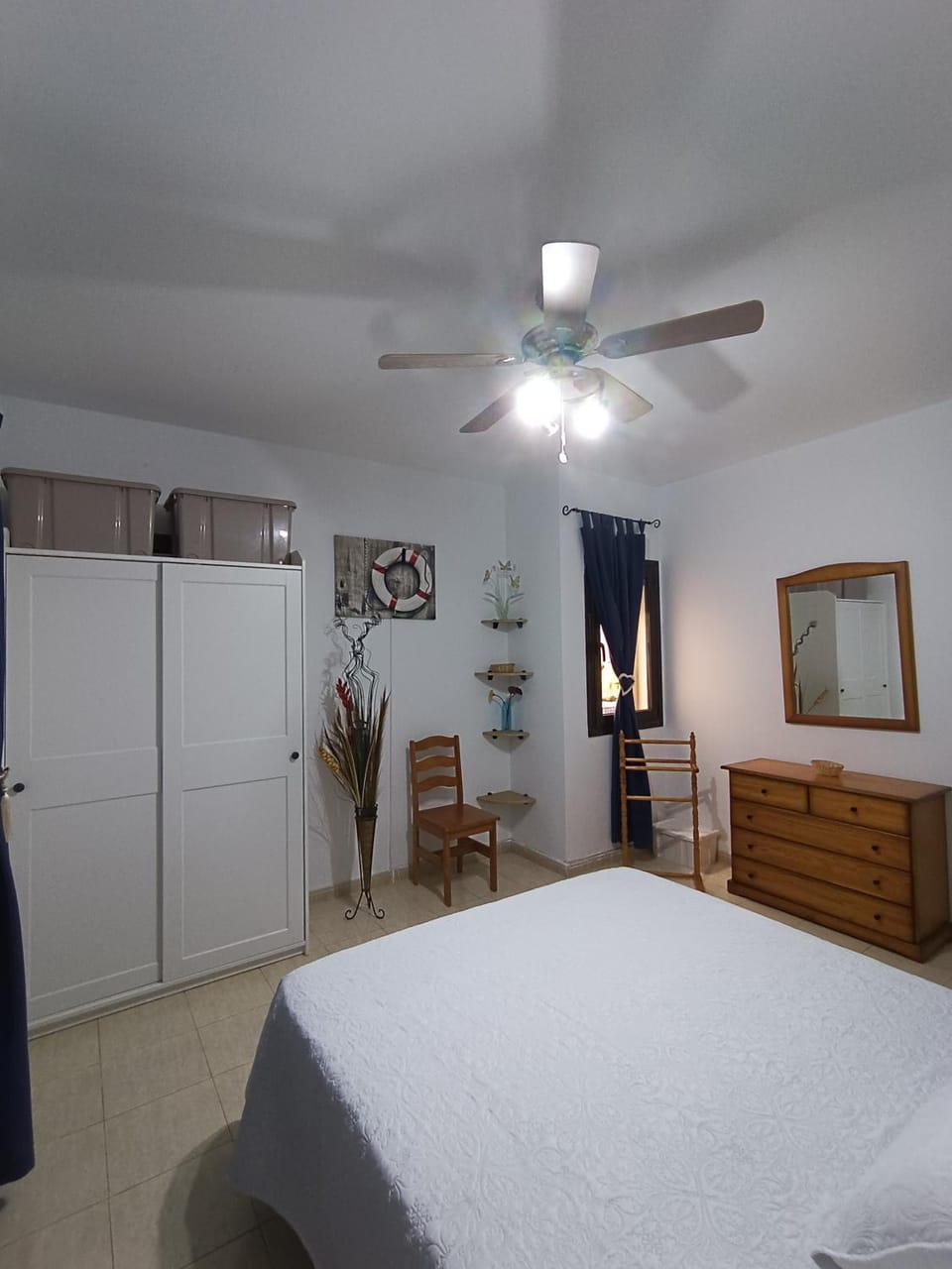 Bed, Photo of the whole room, Bedroom, wardrobe