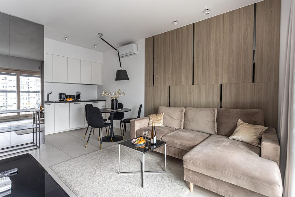Kitchen or kitchenette, Living room