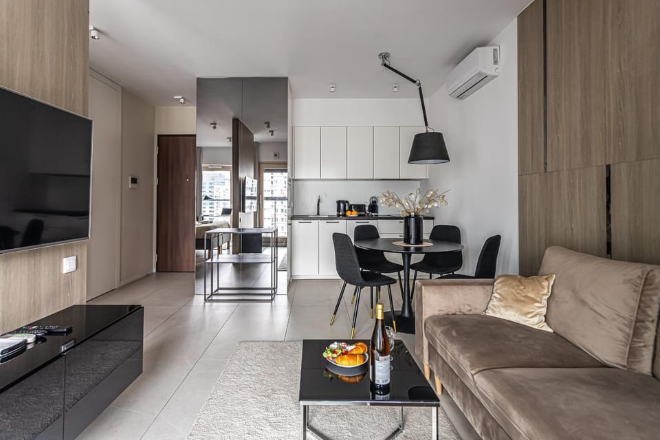 Kitchen or kitchenette, Living room