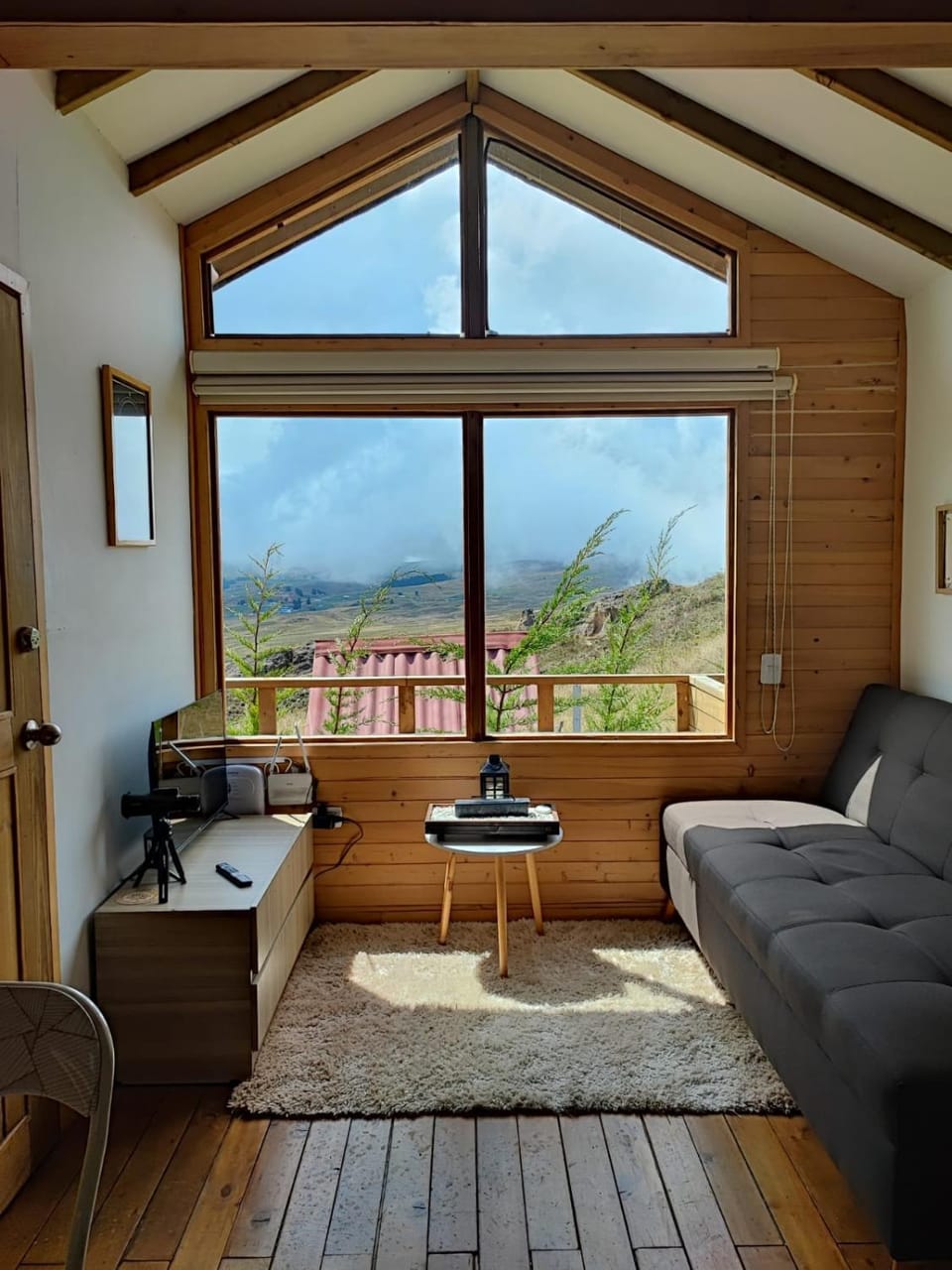 Natural landscape, View (from property/room), Living room, Mountain view