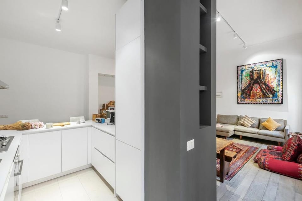 Bordeaux luxury apartment Rome Apartment in Rome
