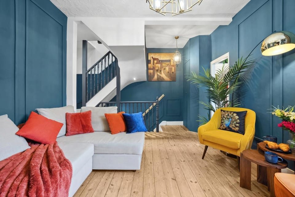 Living room, Seating area