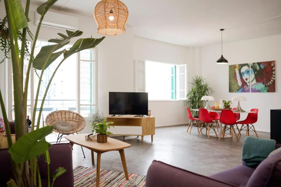 Trendy 3bdr Apartment in Mar Mikhael Apartment in Africa