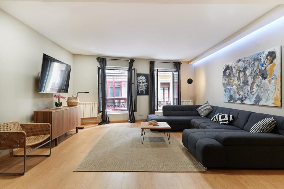 Communal lounge/ TV room, Living room