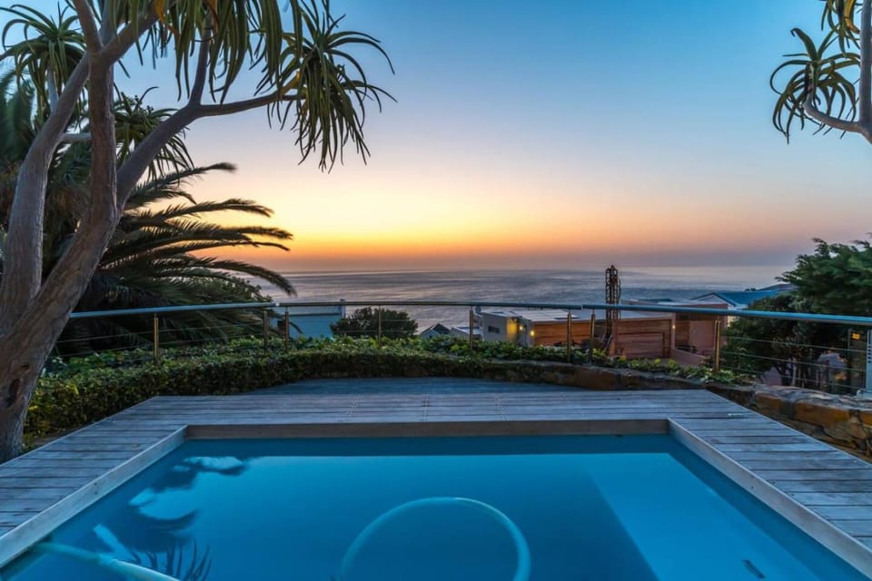 Villa Stern Close Camps Bay House in Cape Town