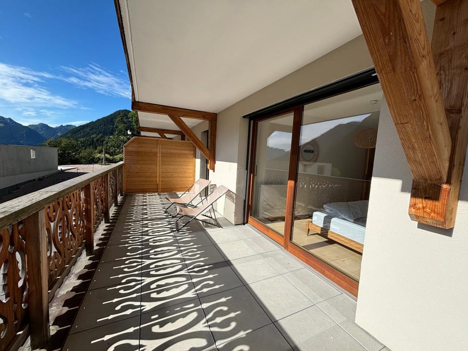 Natural landscape, Balcony/Terrace, Mountain view