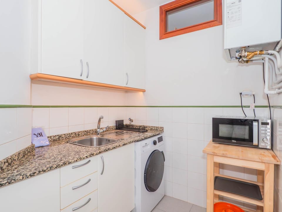 YBH Alfonso XIII, 28 Apartment in Vigo