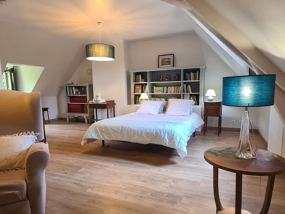 Property building, Bedroom, Garden view