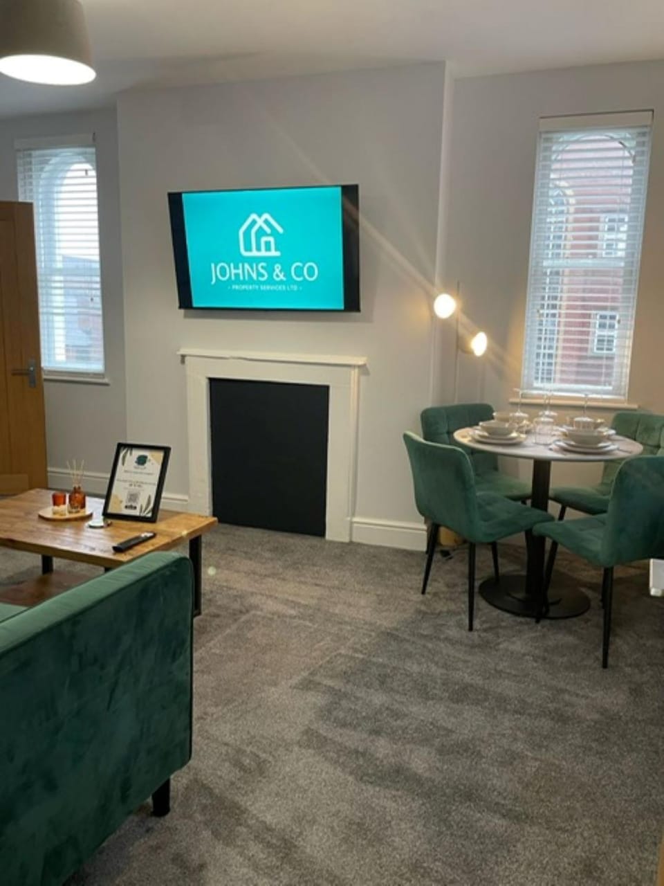 Living room, Seating area, Dining area