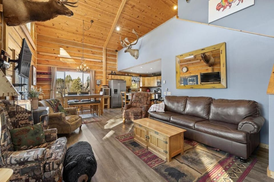 Living room, Seating area
