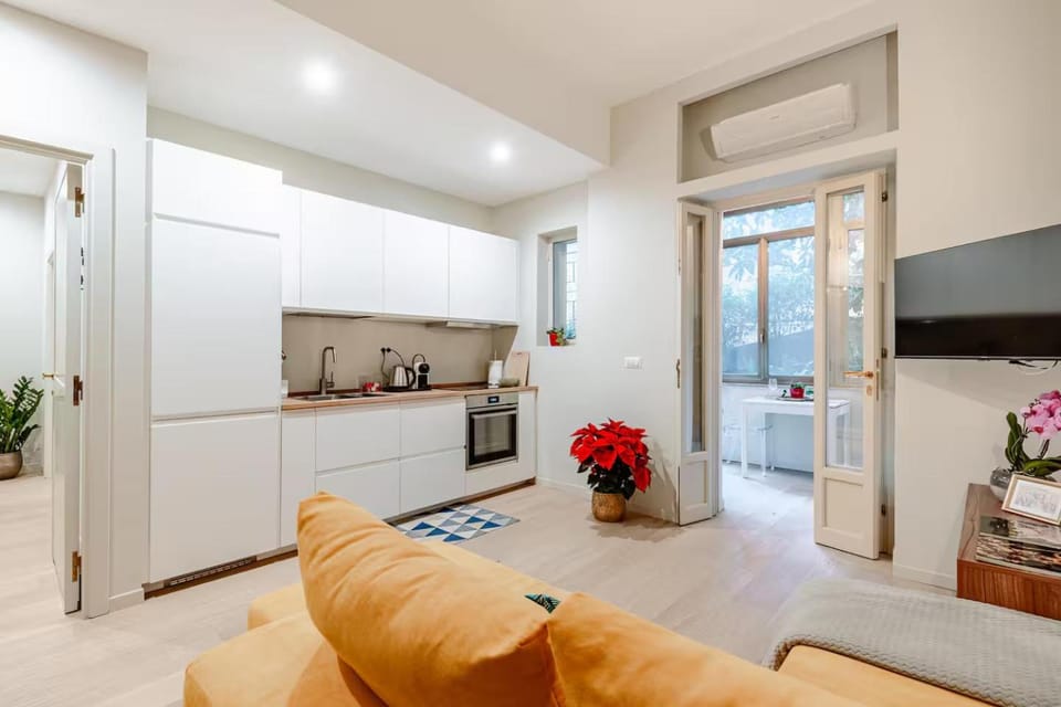 TV and multimedia, Kitchen or kitchenette, Living room, Dining area, dishwasher, oven, stove