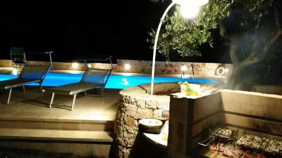 Trullo Amato with exclusive pool Villa in Rome