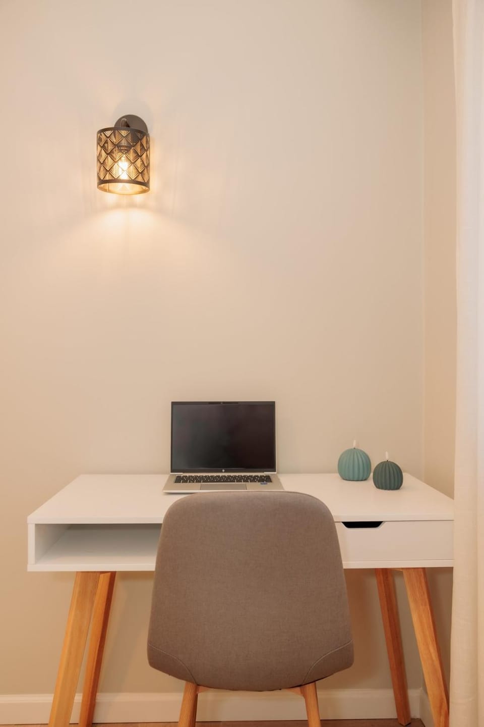Vintage-Inspired 2BDR Apt - 15' to Monastiraki Apartment in Athens