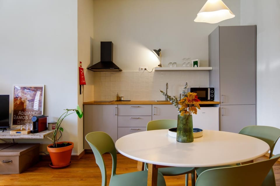 Kitchen or kitchenette, Living room, Dining area