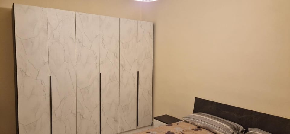 Bed, Photo of the whole room, Bedroom, wardrobe