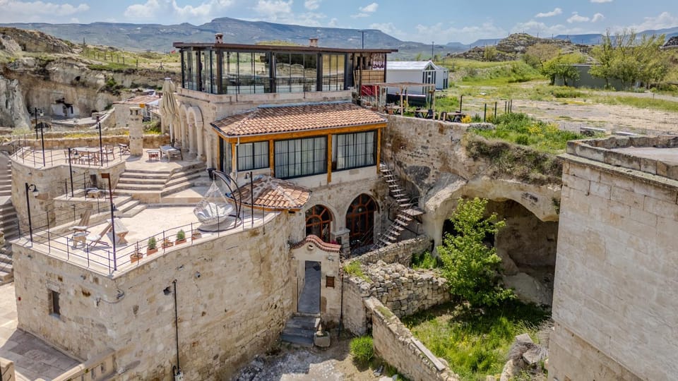 Property building, Nearby landmark, Natural landscape, Landmark view